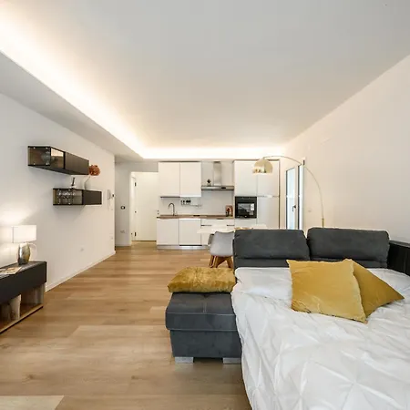 Apartment Elegant Pied-a-terre - Free Wifi, Private Parking & Air Conditioning Faenza