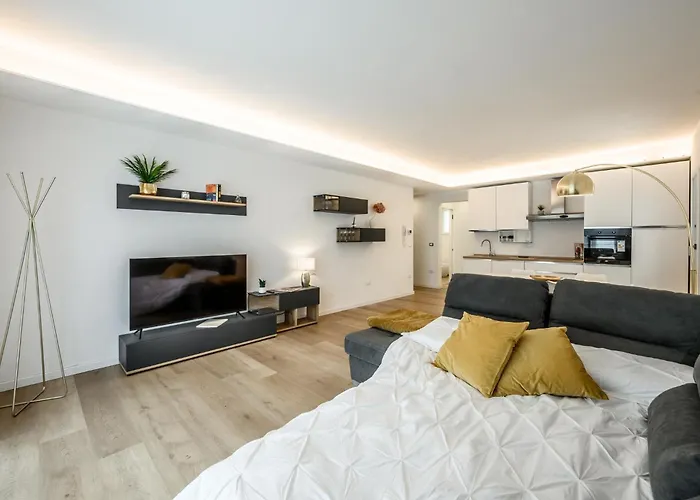 Apartment Allemura Uno - Free Wifi, Private Parking & Air Conditioning Faenza